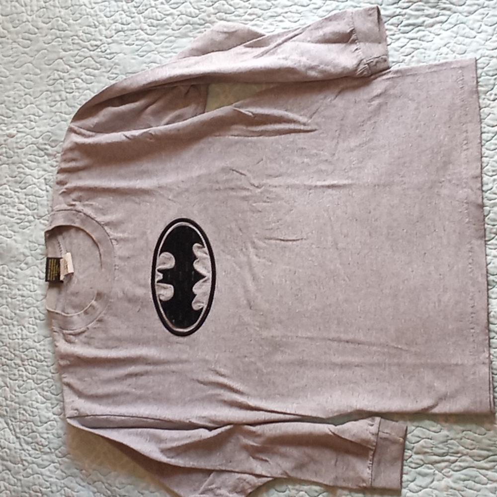 MENS Medium  Batman Long sleeve Shirt or Unisex